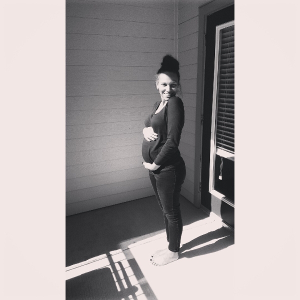 kyra sambria 20 weeks pregnant